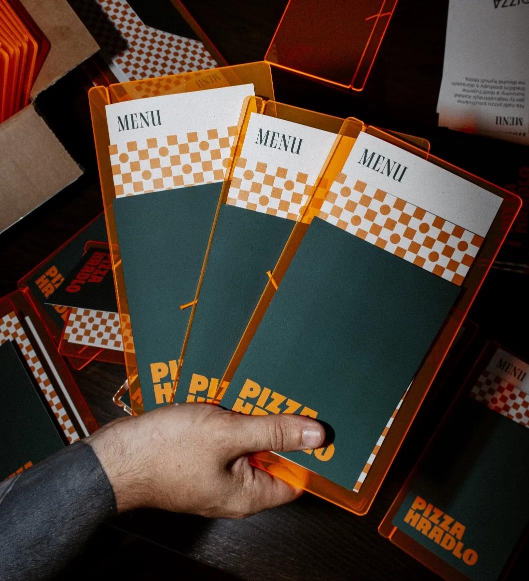 Identity & interior branding 
for Pizzeria Hradlo